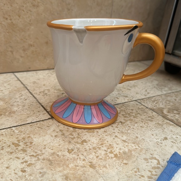 Authentic Disney Beauty and The Beast Chip Mug - Picture 3 of 4
